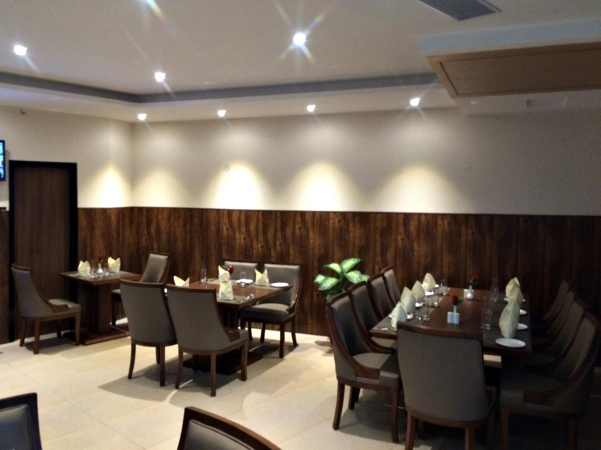 Fairvacanze Inns And Suites Sonipat Luaran gambar