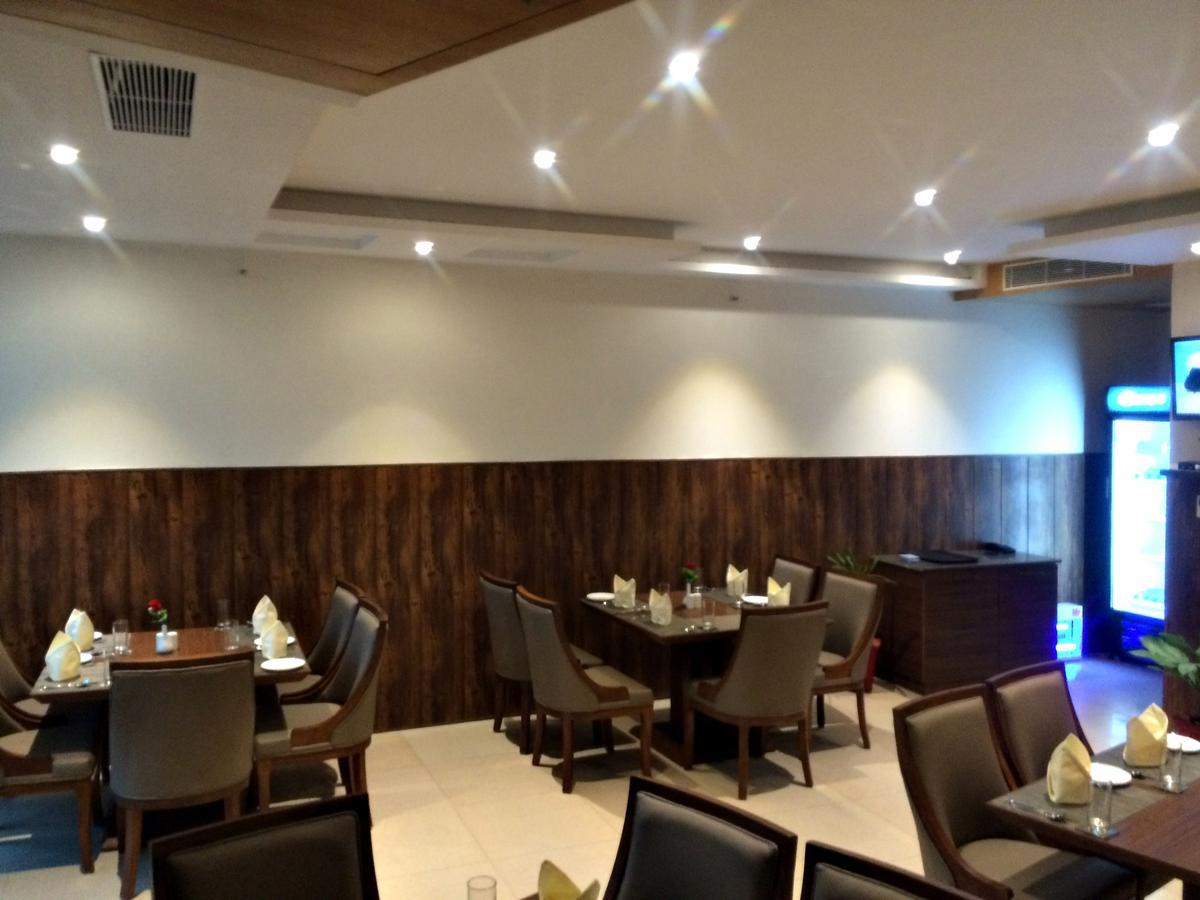 Fairvacanze Inns And Suites Sonipat Luaran gambar
